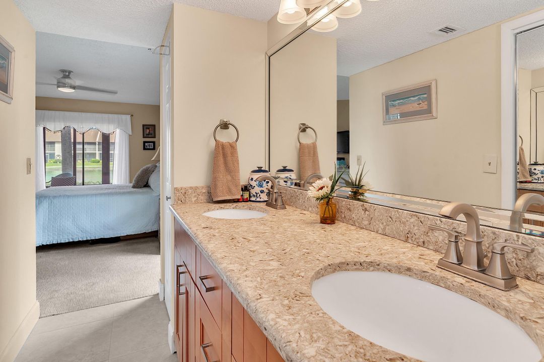 待售: $239,900 (2 贝兹, 2 浴室, 1220 平方英尺)