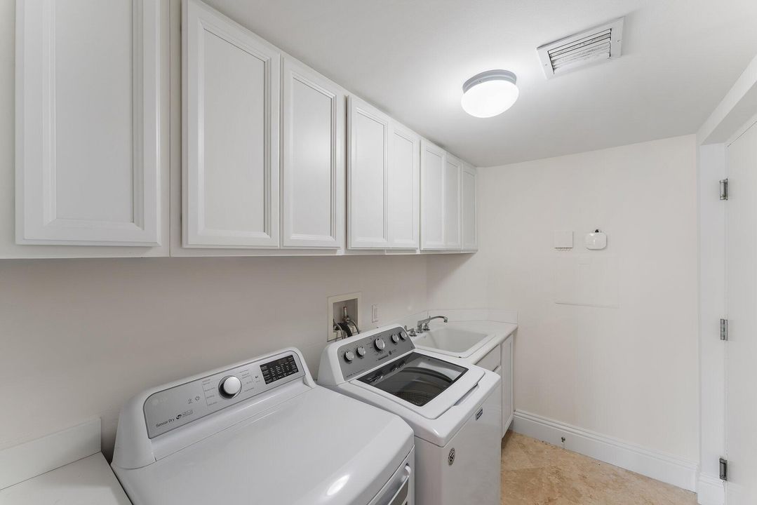 For Sale: $3,480,000 (4 beds, 4 baths, 3753 Square Feet)