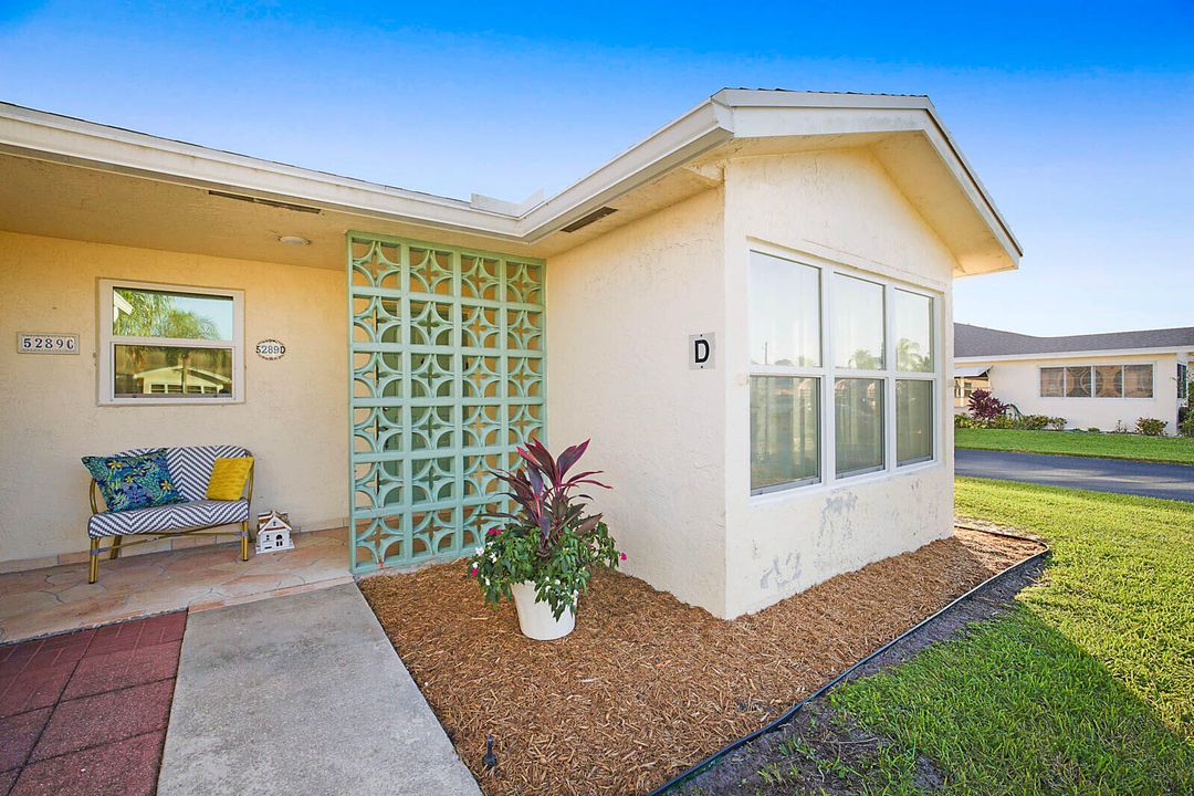 В аренду: $2,300 (2 спален, 2 ванн, 1186 Квадратных фут)