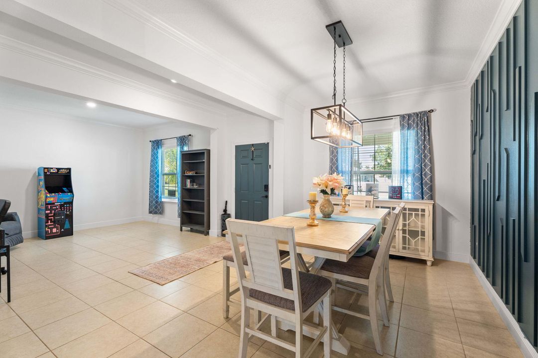 For Sale: $534,900 (4 beds, 3 baths, 2466 Square Feet)