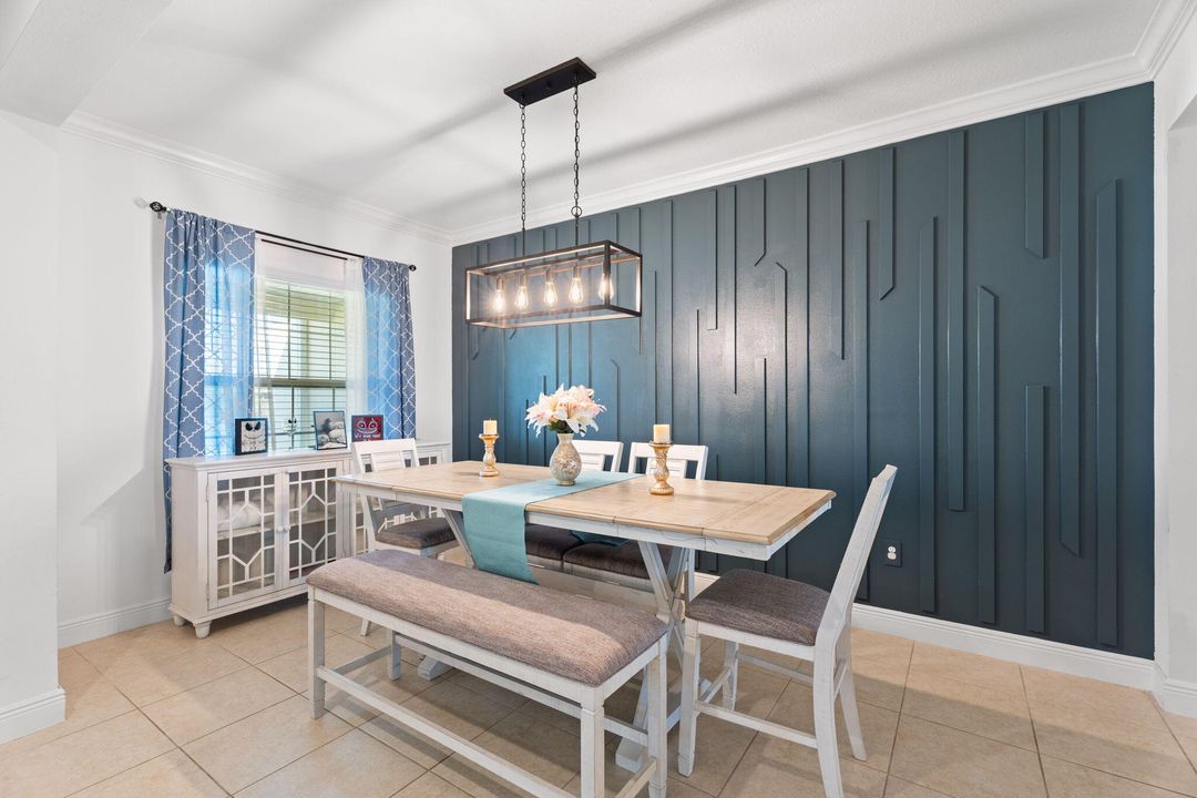 For Sale: $534,900 (4 beds, 3 baths, 2466 Square Feet)