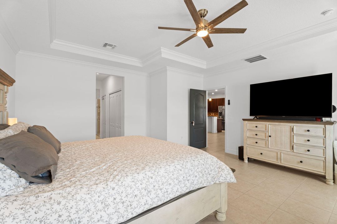 For Sale: $534,900 (4 beds, 3 baths, 2466 Square Feet)