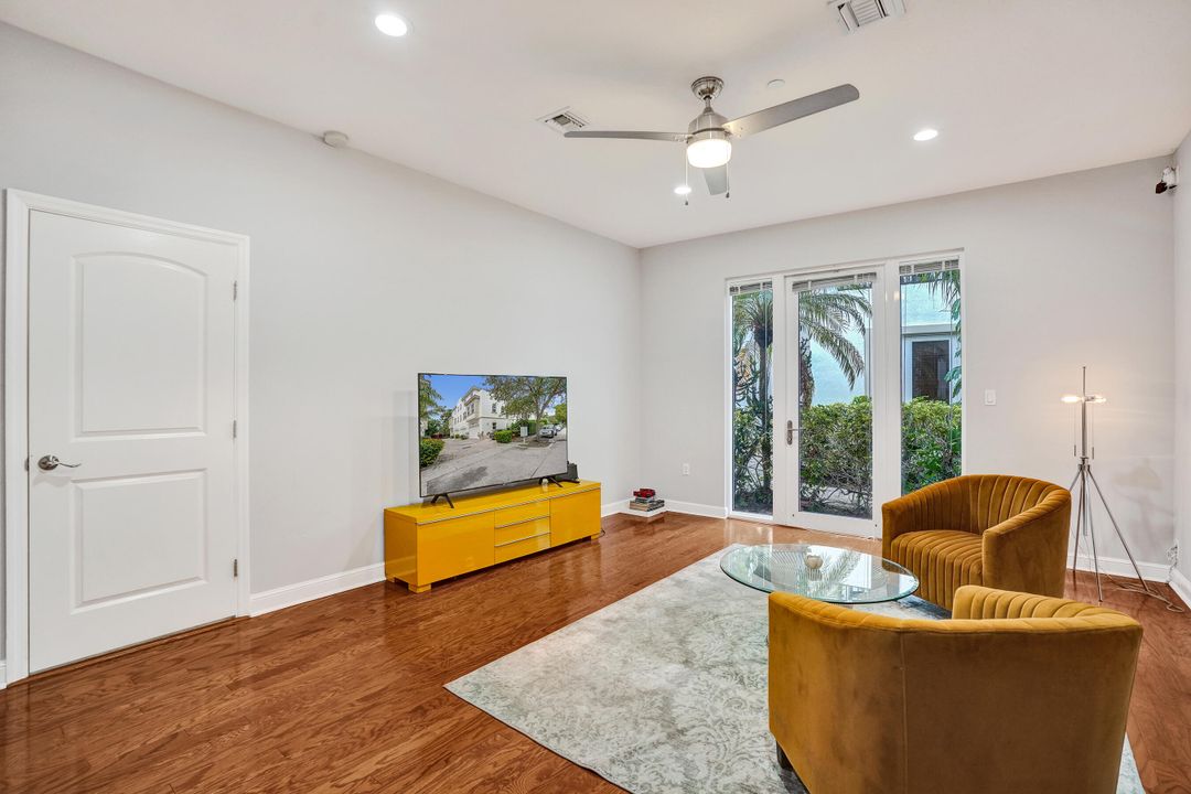 For Sale: $785,000 (4 beds, 3 baths, 2318 Square Feet)