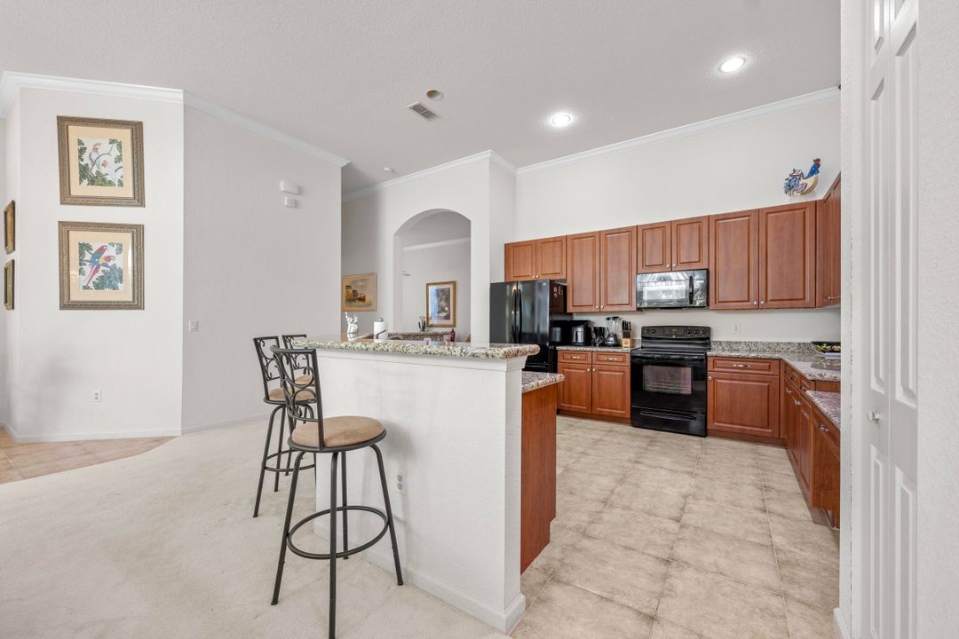 For Sale: $479,000 (3 beds, 3 baths, 2406 Square Feet)