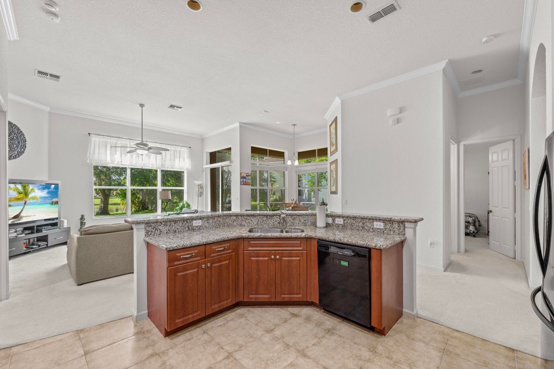 For Sale: $479,000 (3 beds, 3 baths, 2406 Square Feet)