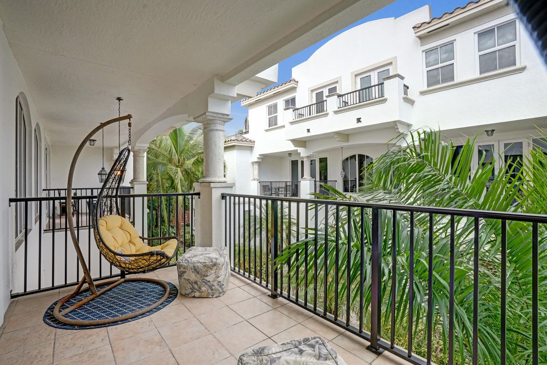 For Sale: $785,000 (4 beds, 3 baths, 2318 Square Feet)