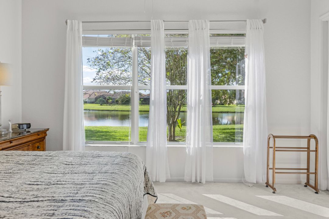 For Sale: $479,000 (3 beds, 3 baths, 2406 Square Feet)