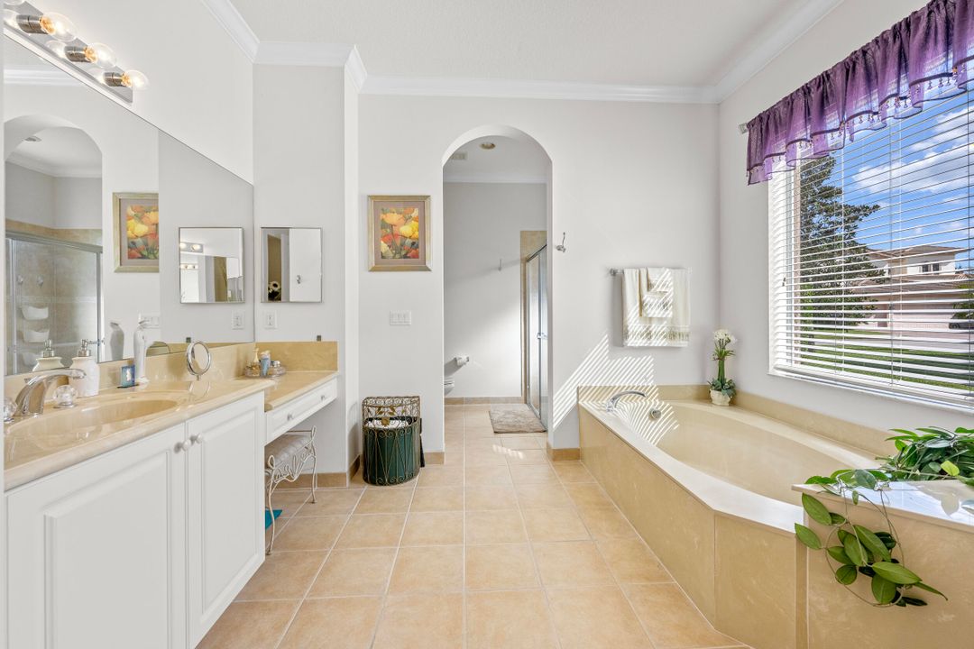 For Sale: $479,000 (3 beds, 3 baths, 2406 Square Feet)