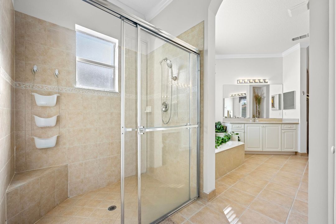 For Sale: $479,000 (3 beds, 3 baths, 2406 Square Feet)