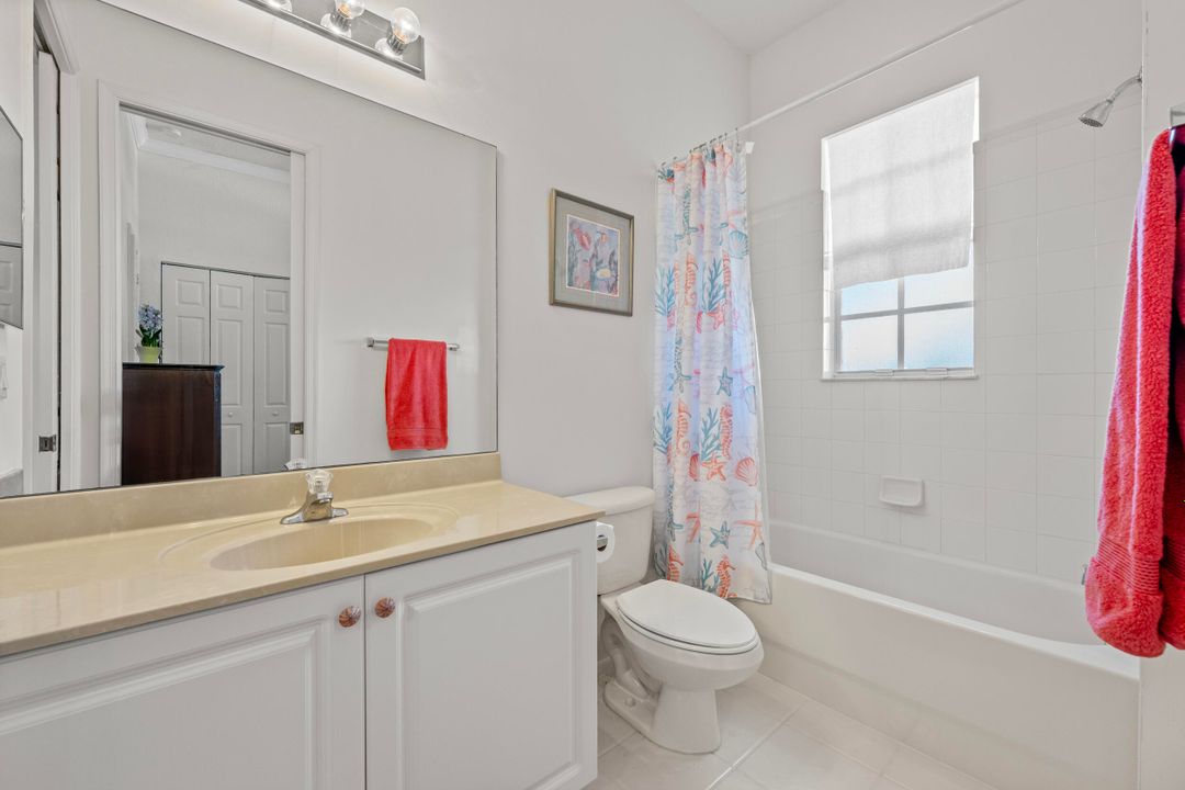 For Sale: $479,000 (3 beds, 3 baths, 2406 Square Feet)