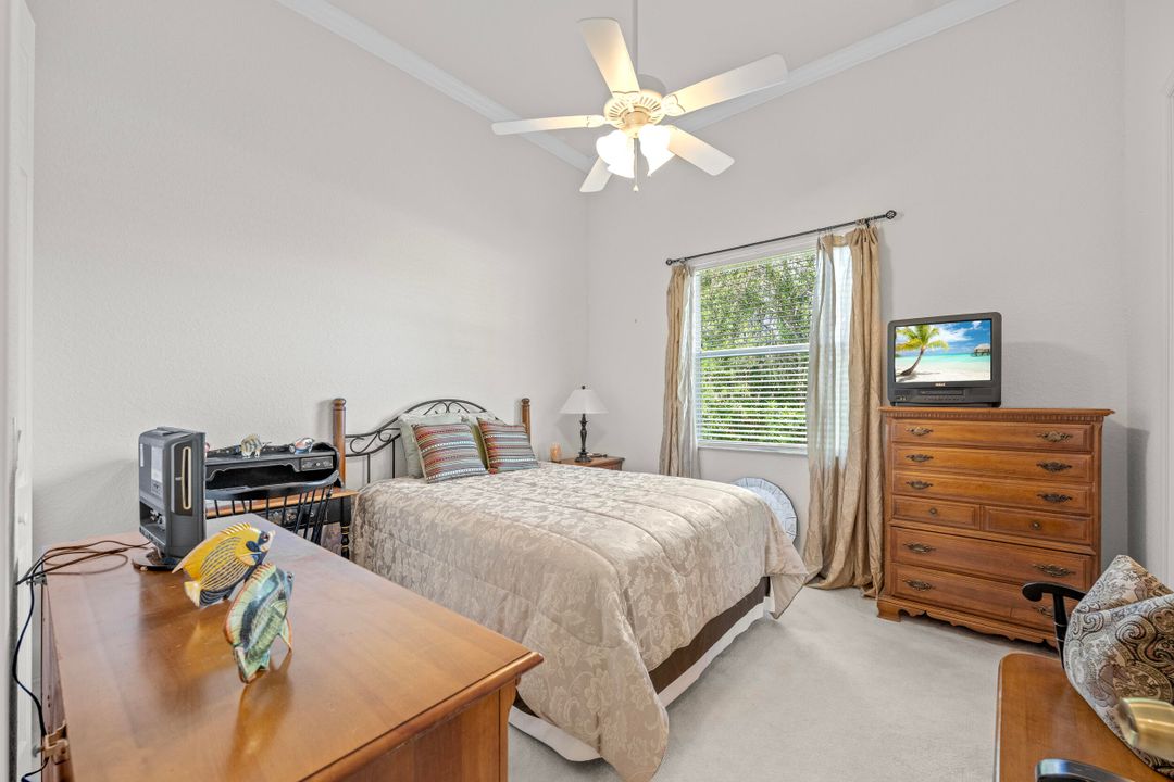 For Sale: $479,000 (3 beds, 3 baths, 2406 Square Feet)