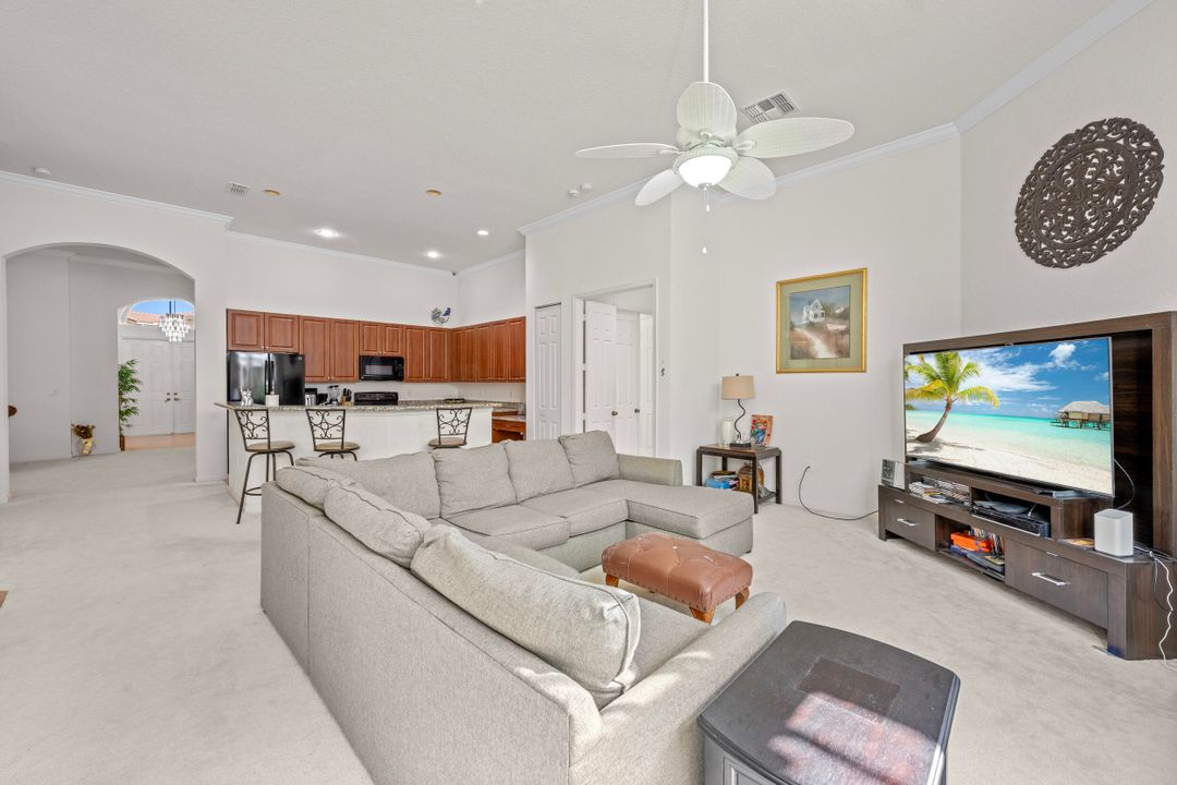 For Sale: $479,000 (3 beds, 3 baths, 2406 Square Feet)