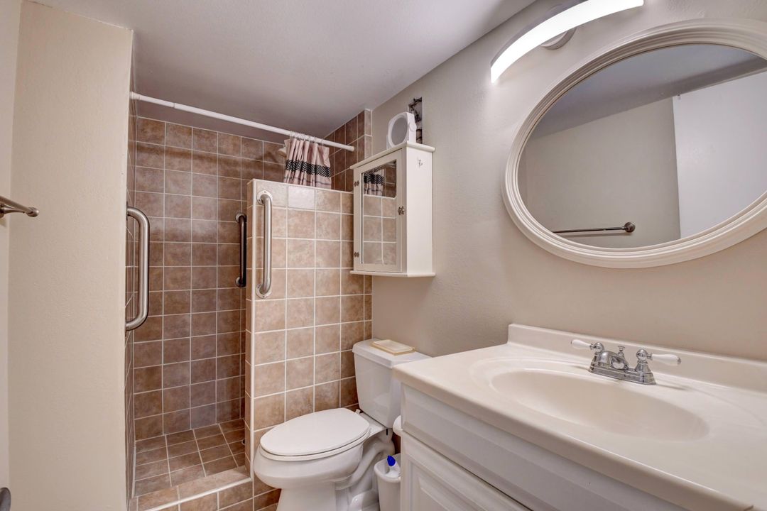 For Sale: $129,000 (2 beds, 2 baths, 960 Square Feet)