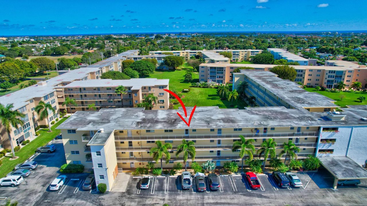 For Sale: $129,000 (2 beds, 2 baths, 960 Square Feet)