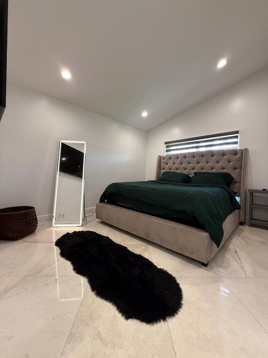 For Sale: $479,900 (3 beds, 2 baths, 1215 Square Feet)