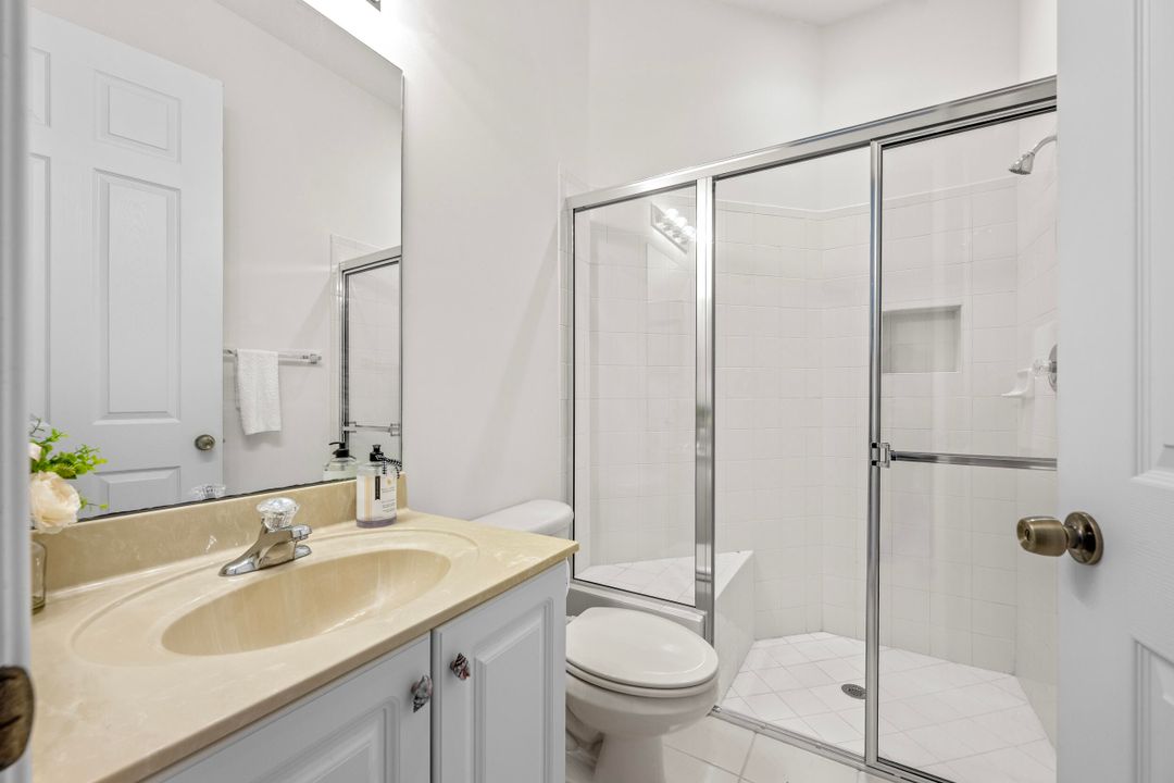 For Sale: $479,000 (3 beds, 3 baths, 2406 Square Feet)