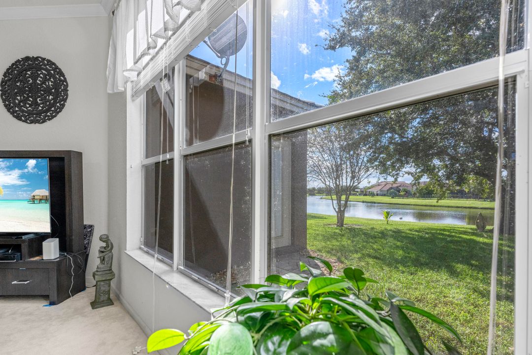 For Sale: $479,000 (3 beds, 3 baths, 2406 Square Feet)