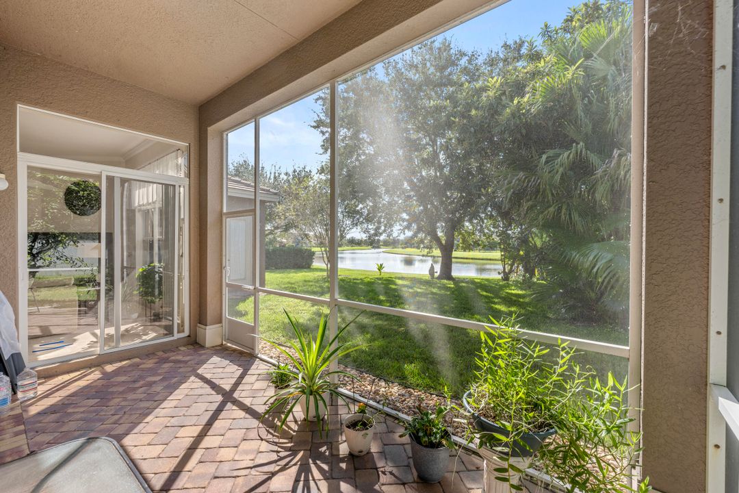 For Sale: $479,000 (3 beds, 3 baths, 2406 Square Feet)