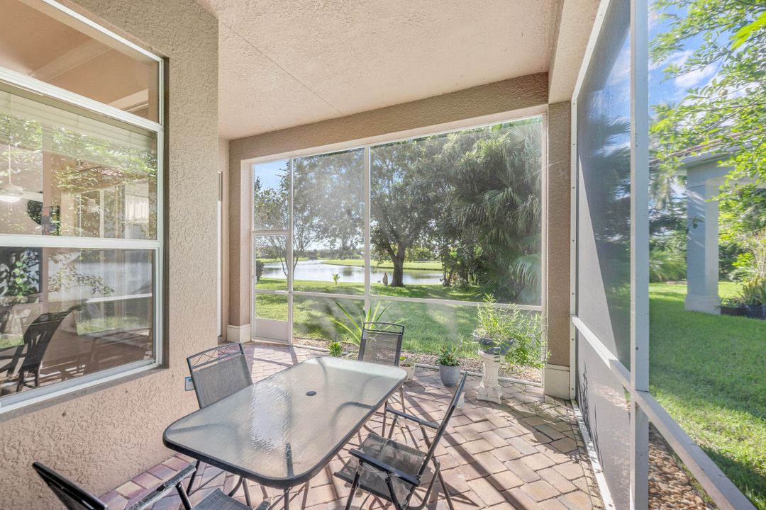 For Sale: $479,000 (3 beds, 3 baths, 2406 Square Feet)