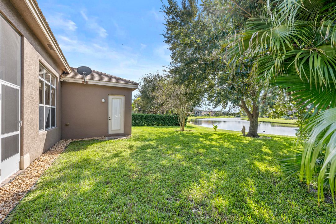 For Sale: $479,000 (3 beds, 3 baths, 2406 Square Feet)