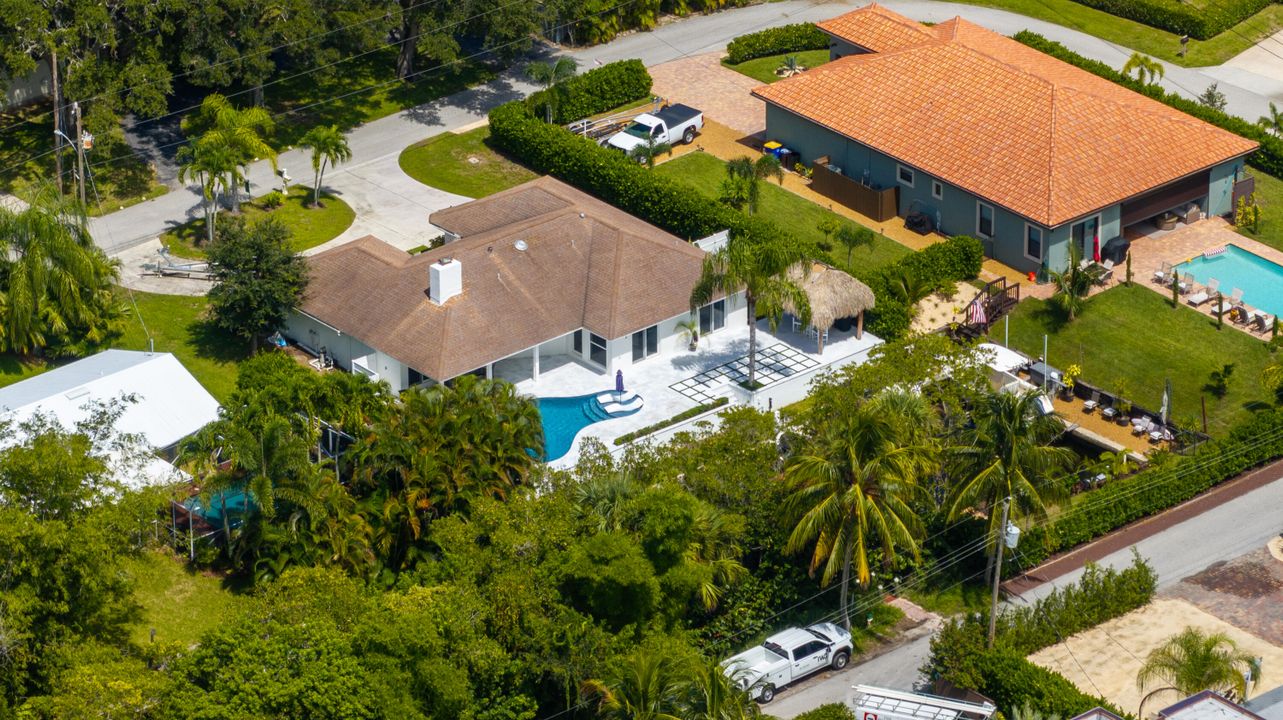 待售: $2,100,000 (3 贝兹, 2 浴室, 1802 平方英尺)