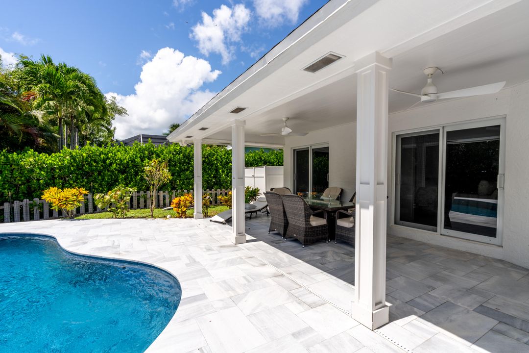 待售: $2,100,000 (3 贝兹, 2 浴室, 1802 平方英尺)