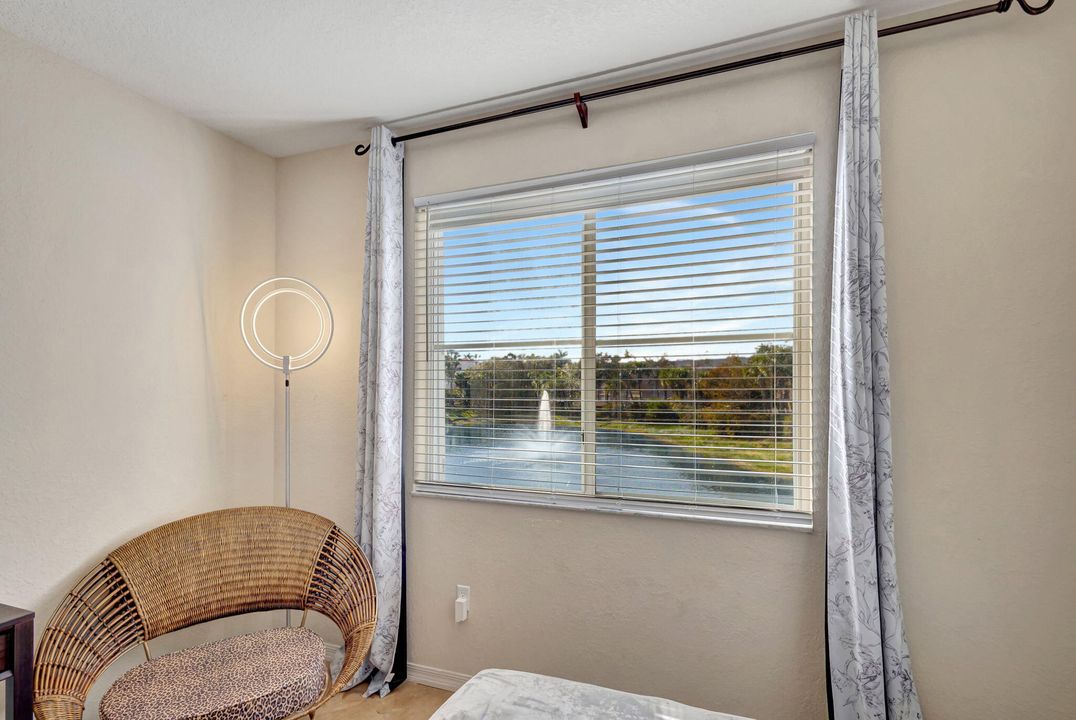 For Rent: $3,500 (2 beds, 2 baths, 1309 Square Feet)