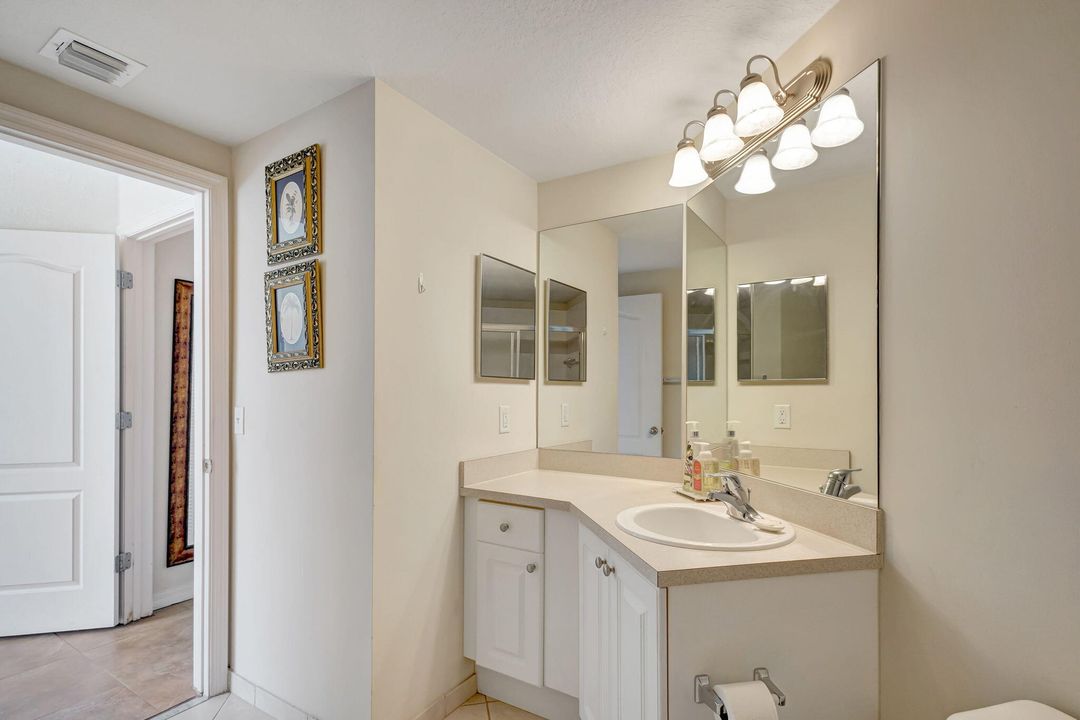 For Rent: $3,500 (2 beds, 2 baths, 1309 Square Feet)