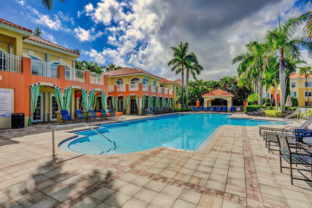 For Rent: $3,500 (2 beds, 2 baths, 1309 Square Feet)