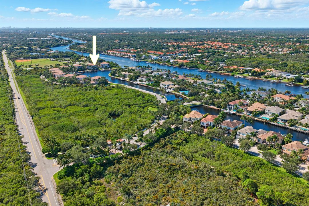 На продажу: $3,349,000 (3 спален, 2 ванн, 2493 Квадратных фут)