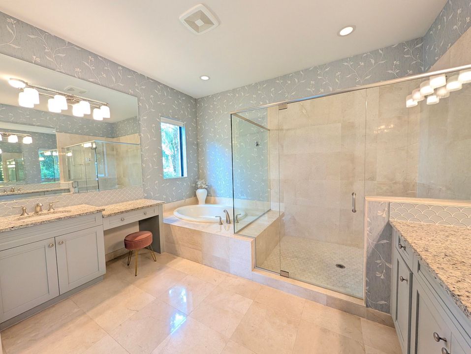 For Rent: $37,000 (6 beds, 6 baths, 7416 Square Feet)