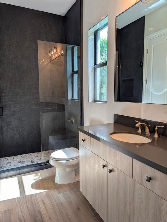 For Rent: $37,000 (6 beds, 6 baths, 7416 Square Feet)