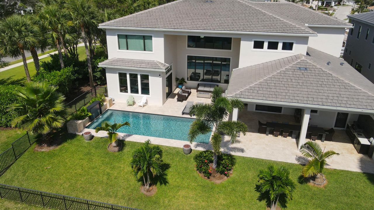 For Rent: $37,000 (6 beds, 6 baths, 7416 Square Feet)