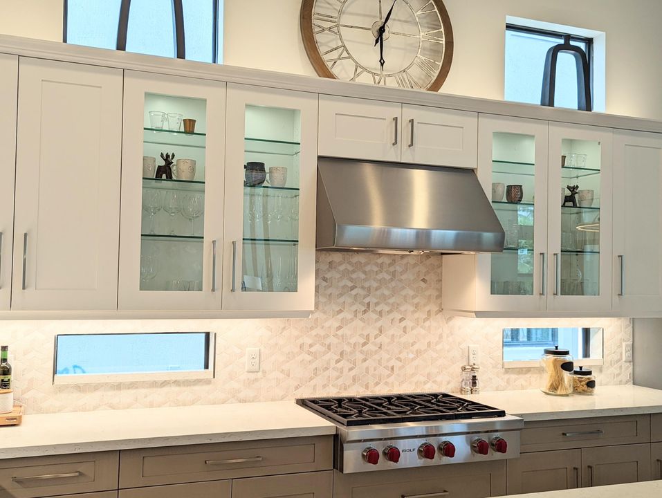 For Rent: $37,000 (6 beds, 6 baths, 7416 Square Feet)