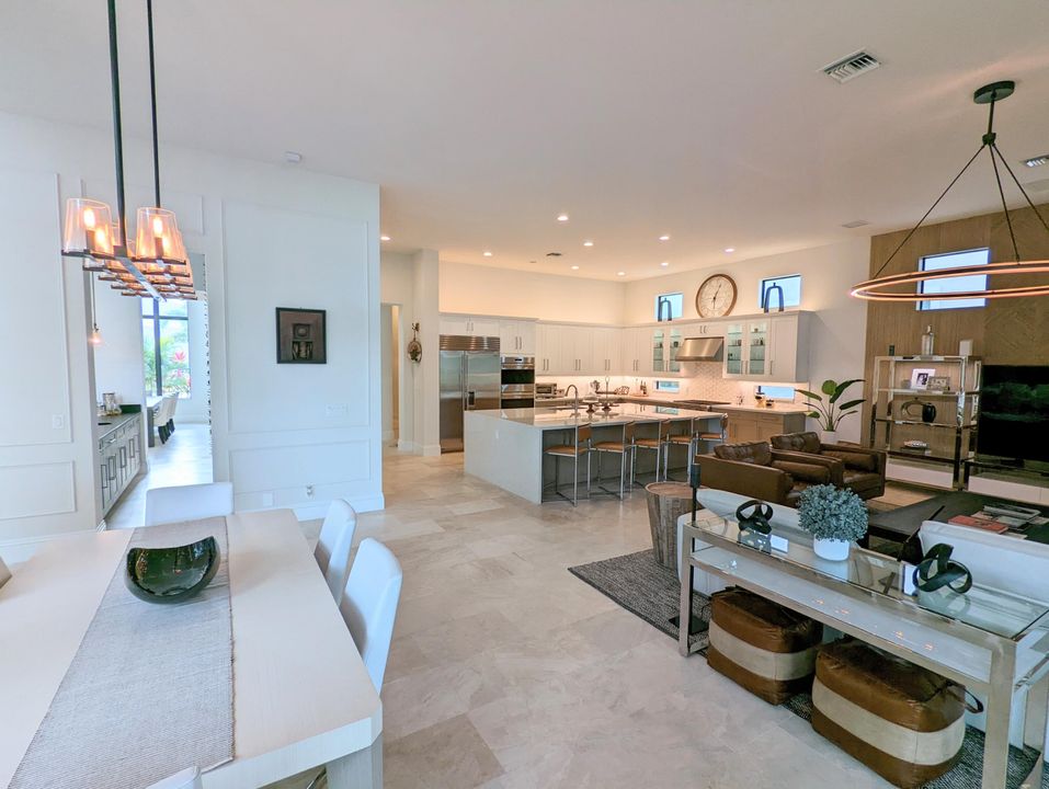 For Rent: $37,000 (6 beds, 6 baths, 7416 Square Feet)