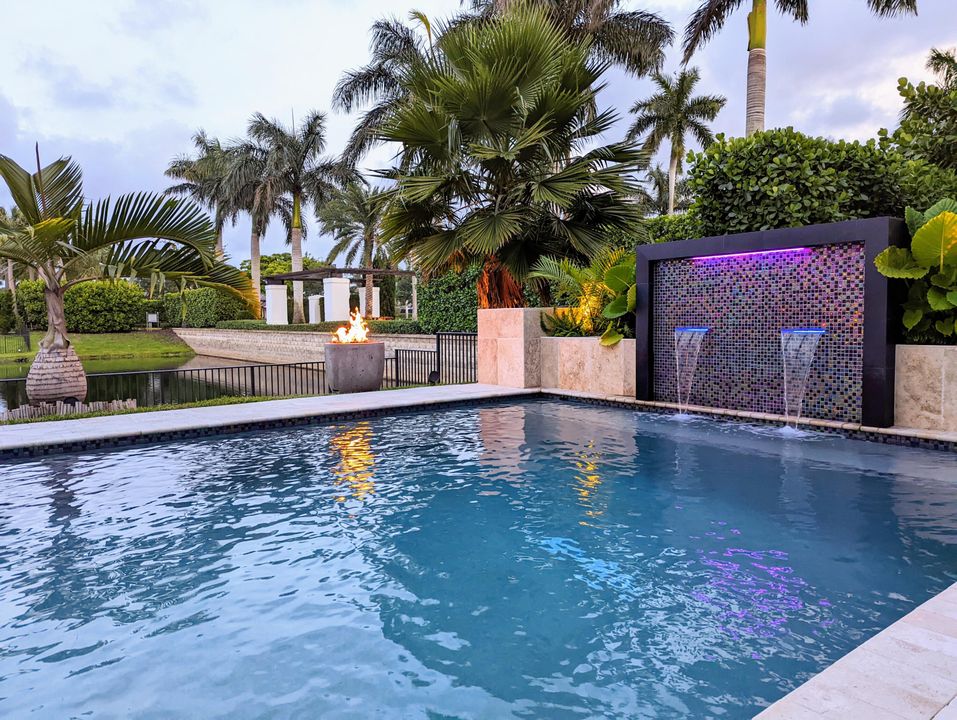 For Rent: $37,000 (6 beds, 6 baths, 7416 Square Feet)