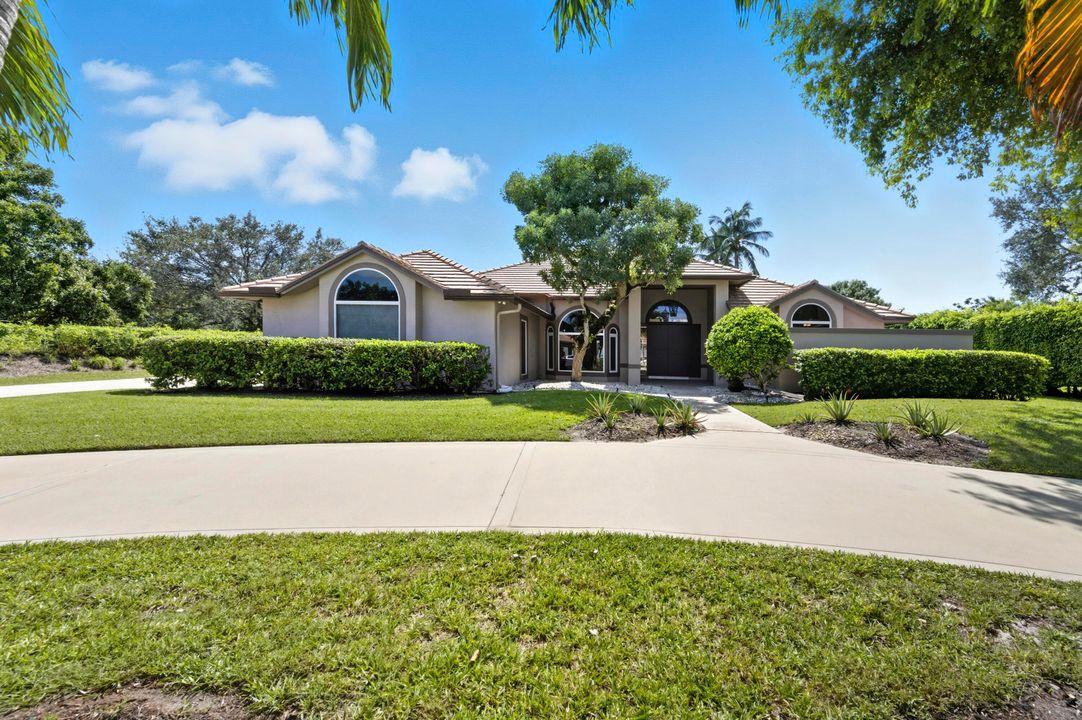 For Sale: $2,100,000 (4 beds, 3 baths, 2847 Square Feet)