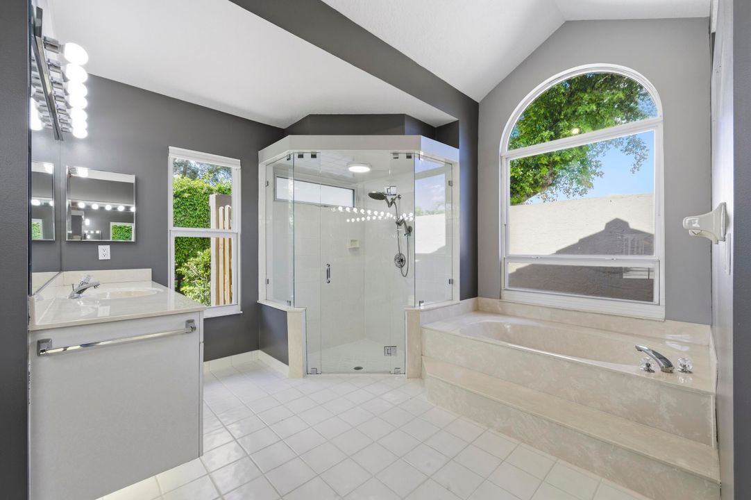 For Sale: $2,100,000 (4 beds, 3 baths, 2847 Square Feet)