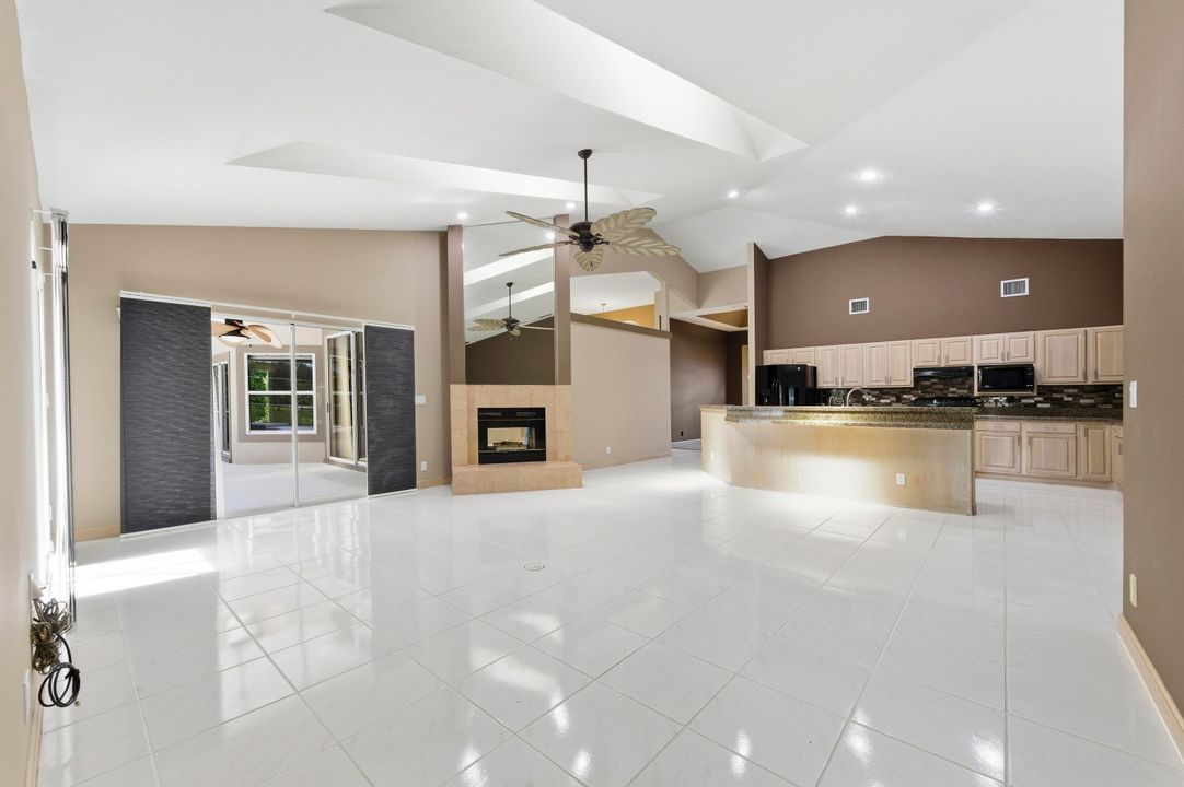 For Sale: $2,100,000 (4 beds, 3 baths, 2847 Square Feet)