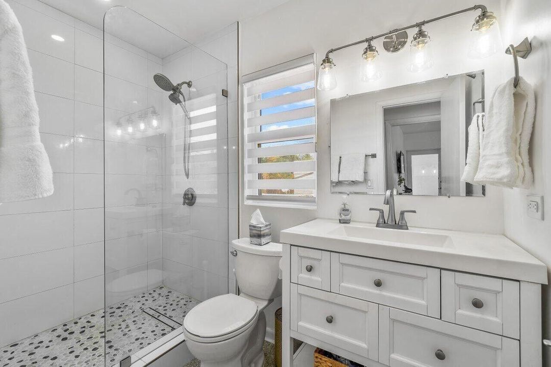 Activo con contrato: $375,000 (1 camas, 1 baños, 644 Pies cuadrados)