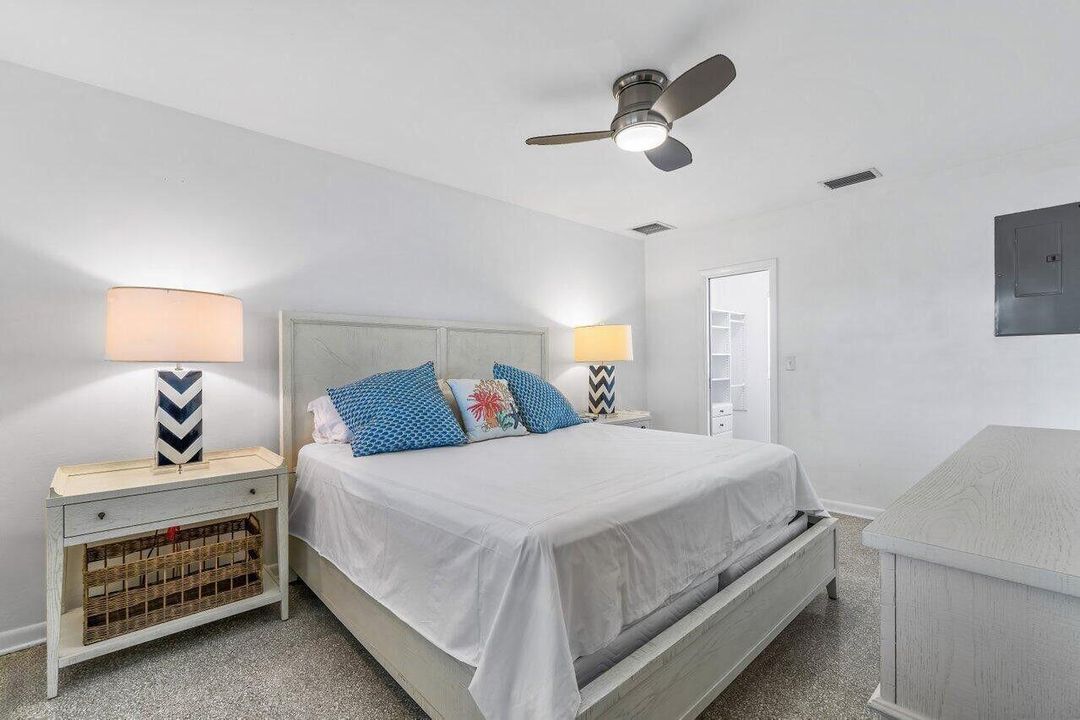 Activo con contrato: $375,000 (1 camas, 1 baños, 644 Pies cuadrados)