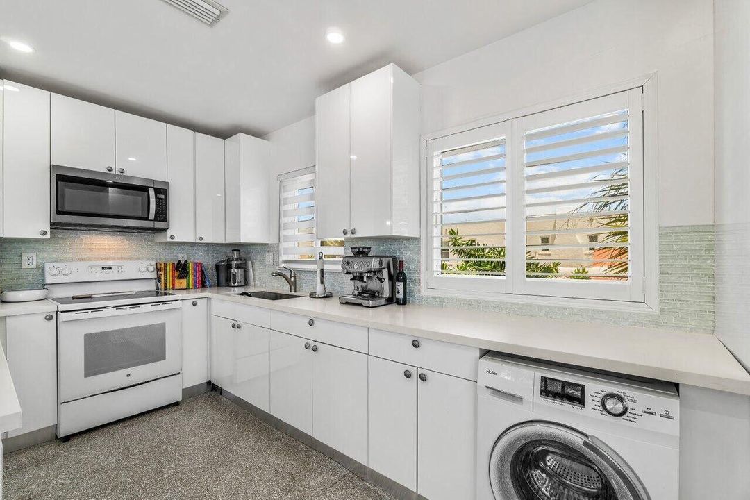 Activo con contrato: $375,000 (1 camas, 1 baños, 644 Pies cuadrados)