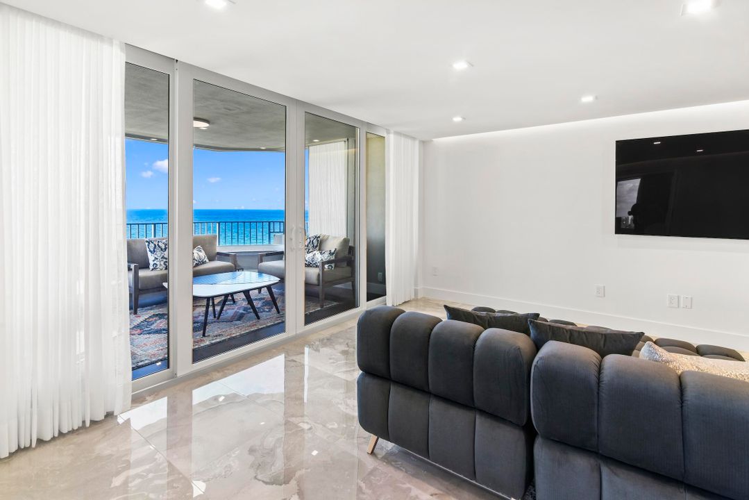 В аренду: $16,000 (2 спален, 2 ванн, 1614 Квадратных фут)