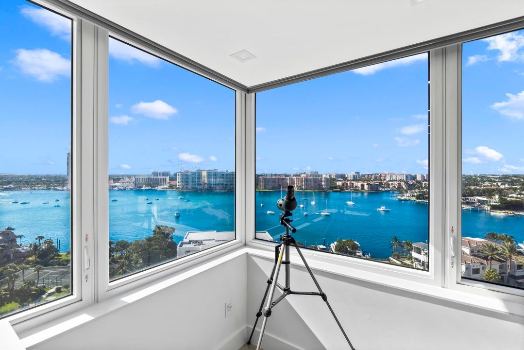 В аренду: $16,000 (2 спален, 2 ванн, 1614 Квадратных фут)