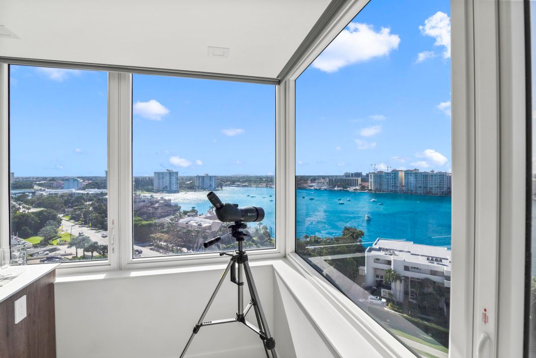 В аренду: $16,000 (2 спален, 2 ванн, 1614 Квадратных фут)