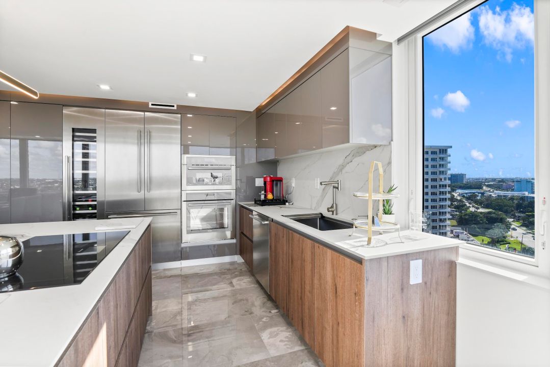 В аренду: $16,000 (2 спален, 2 ванн, 1614 Квадратных фут)