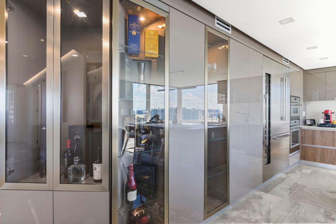 В аренду: $16,000 (2 спален, 2 ванн, 1614 Квадратных фут)