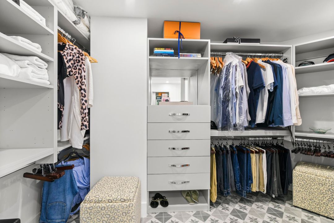 В аренду: $16,000 (2 спален, 2 ванн, 1614 Квадратных фут)