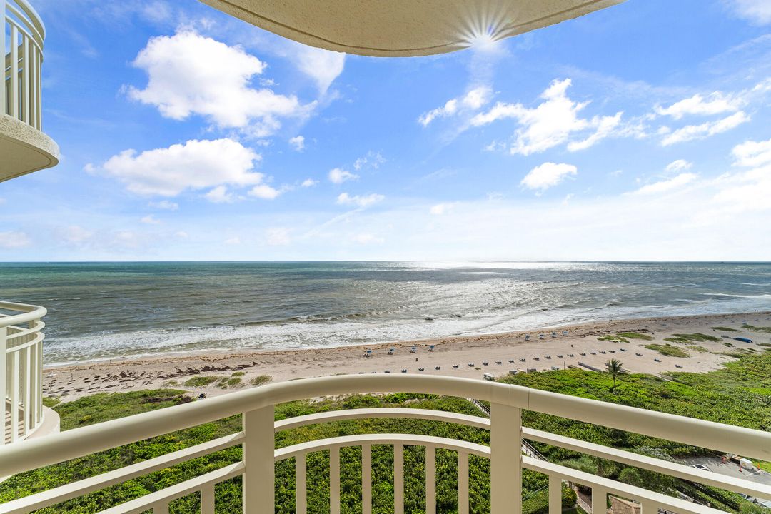 For Sale: $1,075,000 (2 beds, 2 baths, 1381 Square Feet)