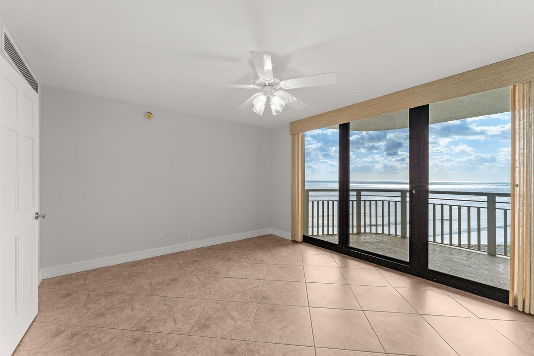 For Sale: $1,075,000 (2 beds, 2 baths, 1381 Square Feet)